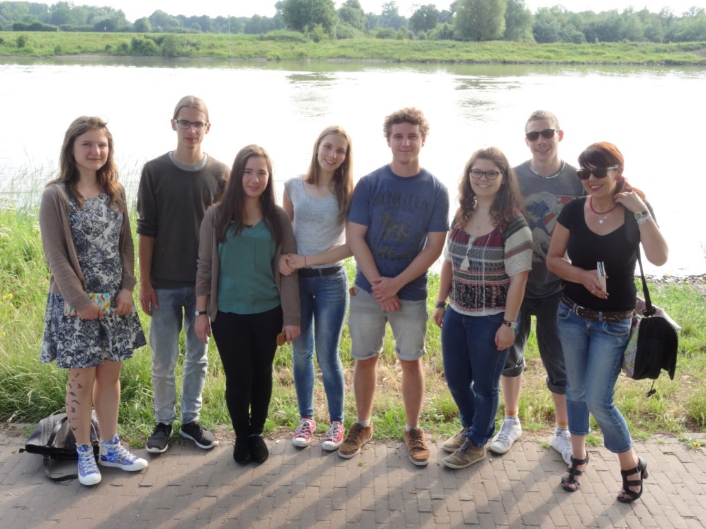 Franziska Aurich, Nikolai Ballast, Valérie Röpsch, Nina Terjung, Philipp Emrich, Julie Mansfeld, Tristan Moehlig und Petra Nicodemus